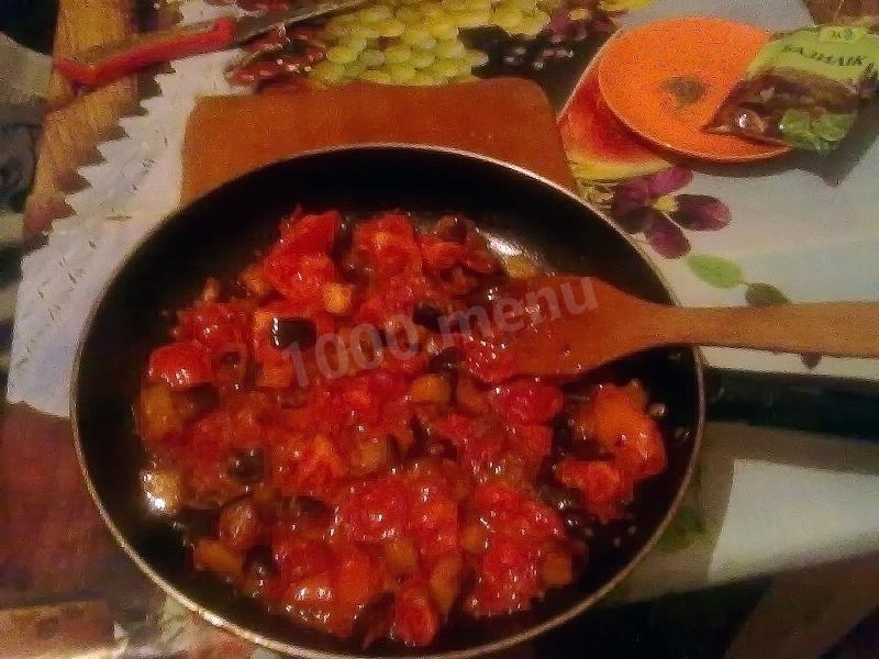 Шаг 7 приготовления Спагетти с сыром, помидорами и баклажанами