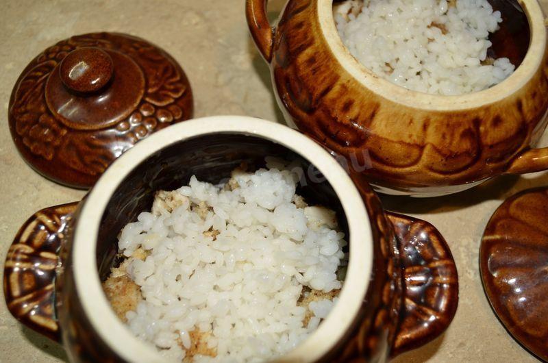 Шаг 9 приготовления Треска в горшочке с вином и рисом