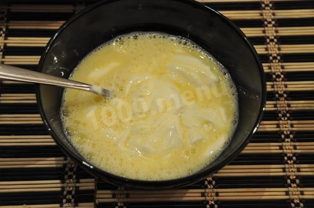 Шаг 11 приготовления Запеканка из гречки и курицы со сметаной и сыром
