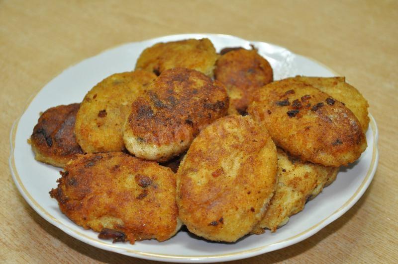 Шаг 7 приготовления Картофельно грибные котлеты