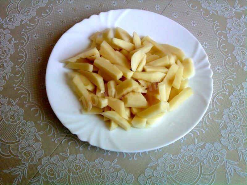 Шаг 3 приготовления Картофель в пароварке