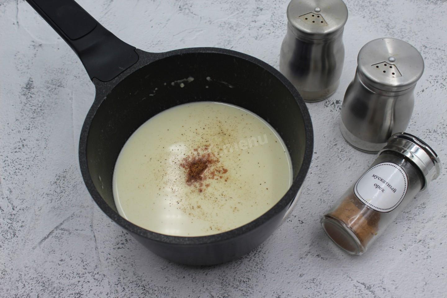 Шаг 5 приготовления Макароны в соусе на молоке и сливочном масле с сыром