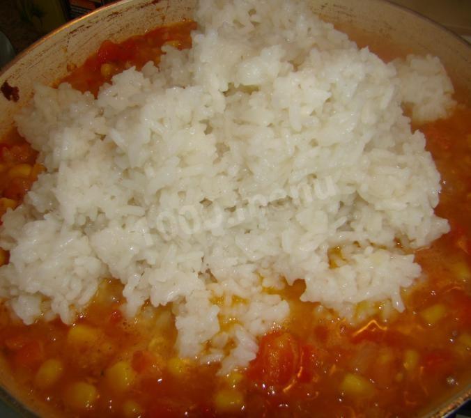 Шаг 10 приготовления Рис с арахисом и овощами на гарнир к рыбе