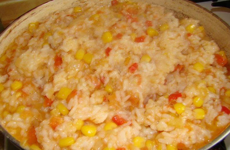 Шаг 11 приготовления Рис с арахисом и овощами на гарнир к рыбе