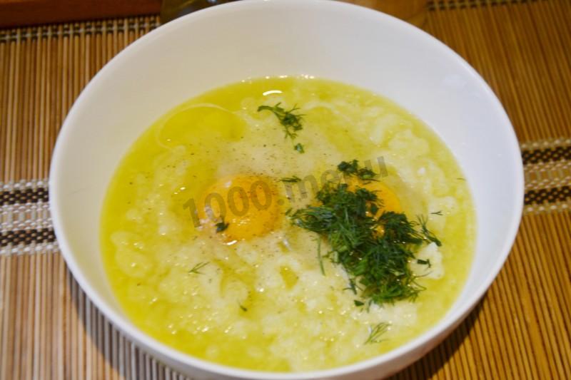Шаг 4 приготовления Кабачковые оладушки с чесноком и укропом