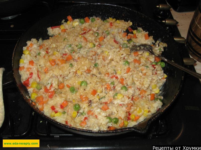 Шаг 6 приготовления Тушеные Морковь, Лук репчатый,  Кукуруза с рисом, перец