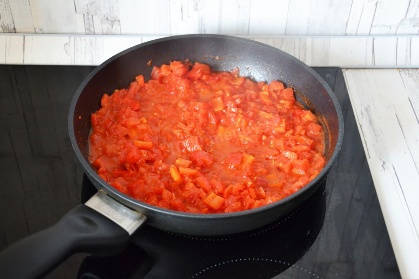 Шаг 7 приготовления Томатная подливка к макаронам без мяса