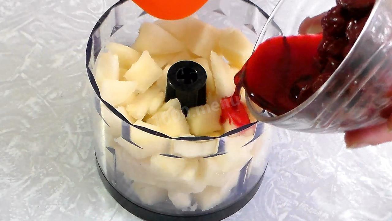 Шаг 3 приготовления Пикантный соус к мясу с красным вином