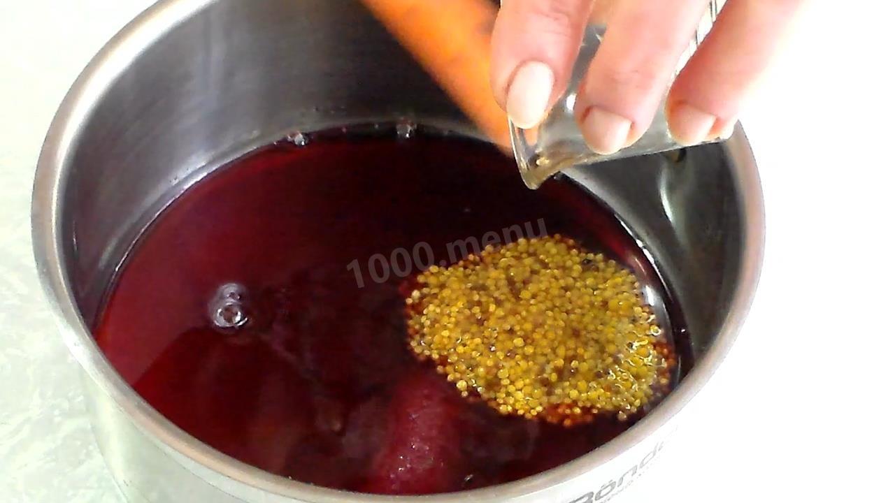 Шаг 6 приготовления Пикантный соус к мясу с красным вином