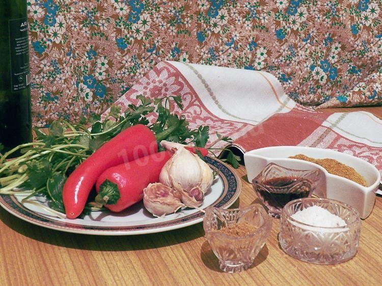 Шаг 1 приготовления Аджика грузинская на зиму