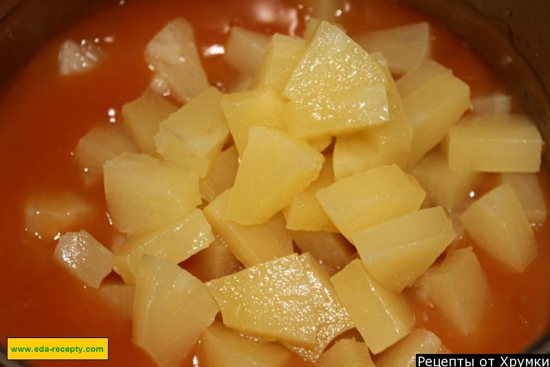 Шаг 5 приготовления Соус с апельсиновым соком ананасами и томатной пастой китайский