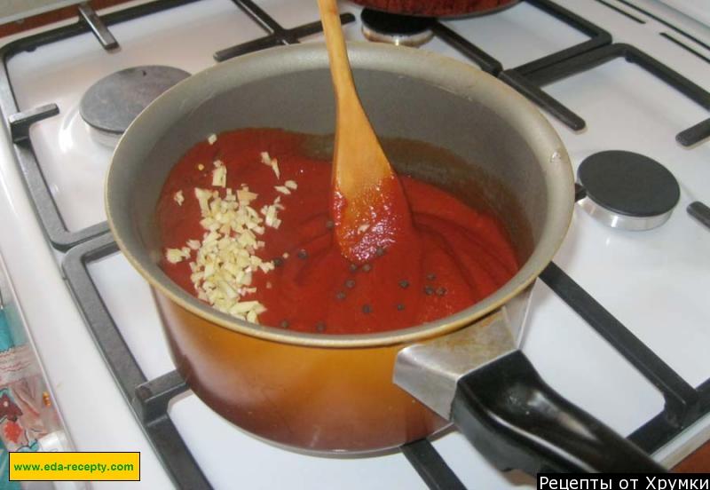 Шаг 2 приготовления Томатный соус для пиццы на мясном бульоне