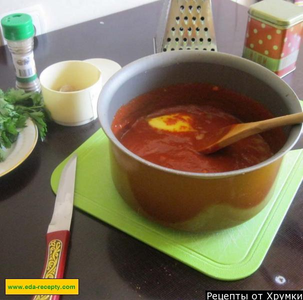 Шаг 3 приготовления Томатный соус для пиццы на мясном бульоне