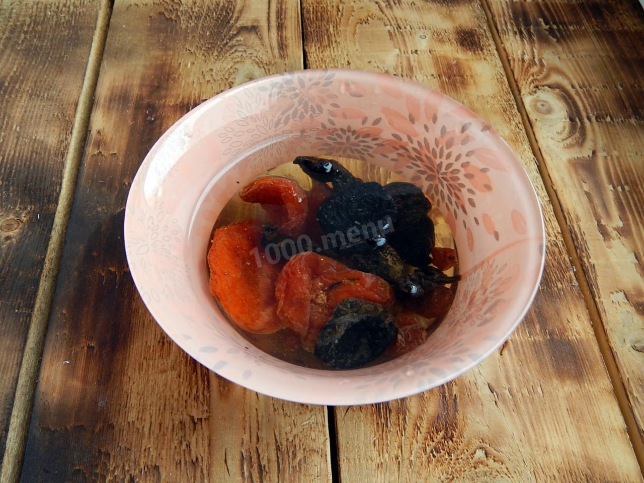 Шаг 2 приготовления Запеченные яблоки с медом в духовке