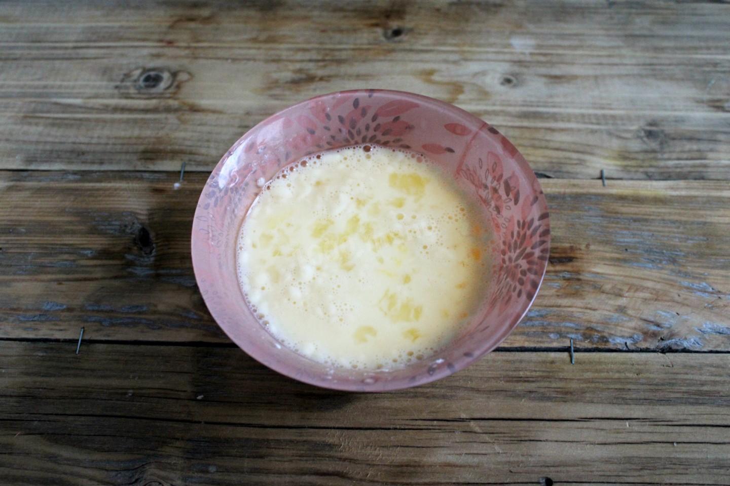 Шаг 3 приготовления Молочное мороженое с клубникой