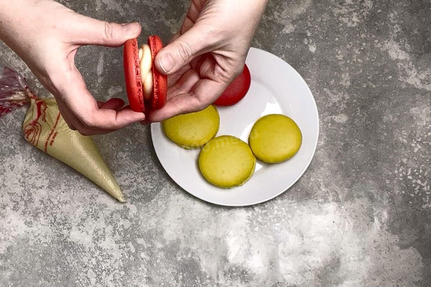 Шаг 15 приготовления Французское печенье Макарон