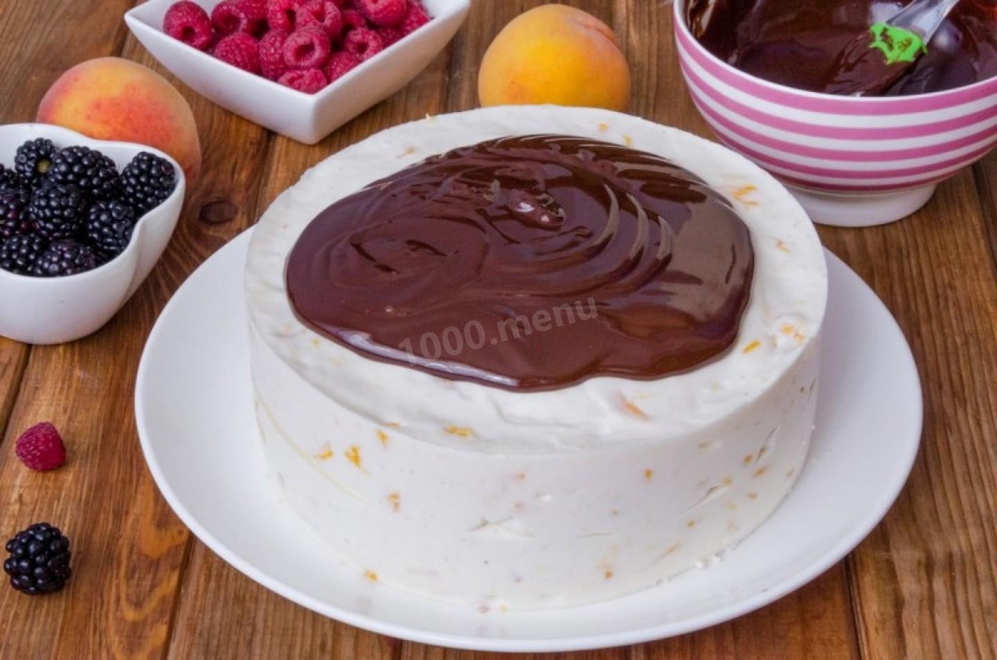 Шаг 28 приготовления Торт с шоколадными подтеками и фруктами