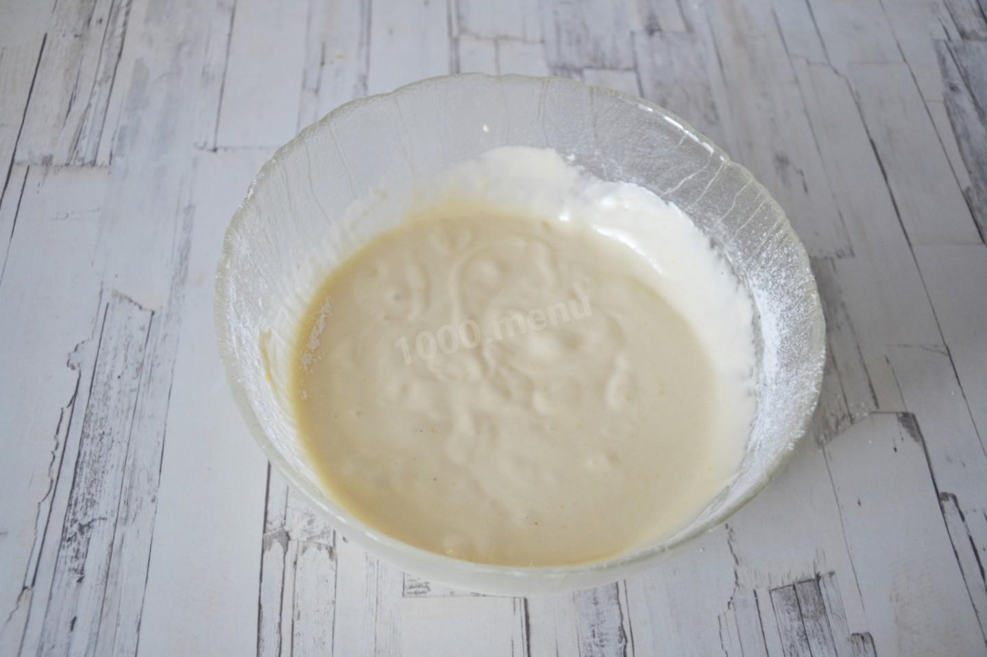 Шаг 6 приготовления Шарлотка с клубникой