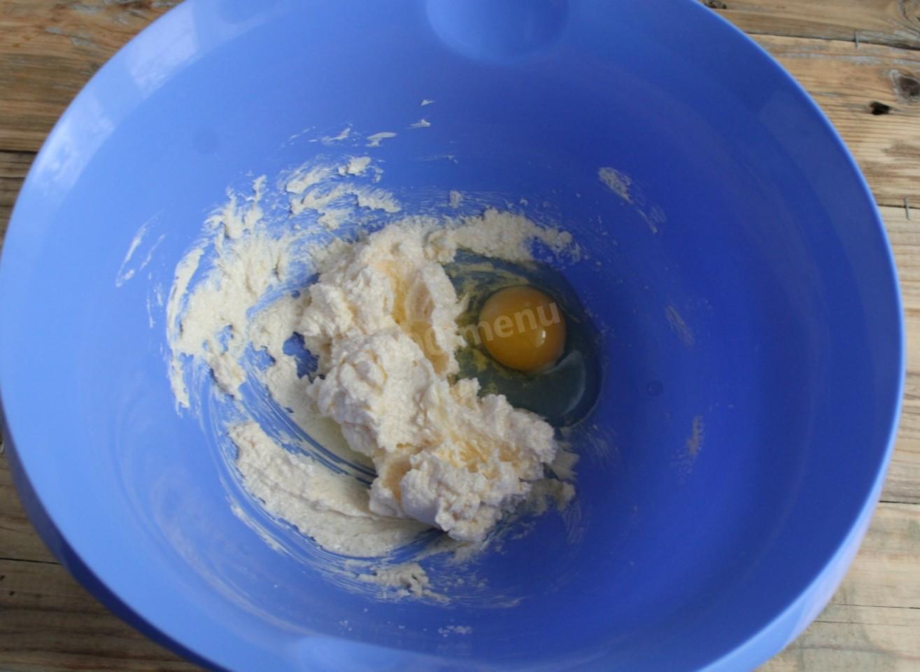 Шаг 3 приготовления Курник в духовке с курицей