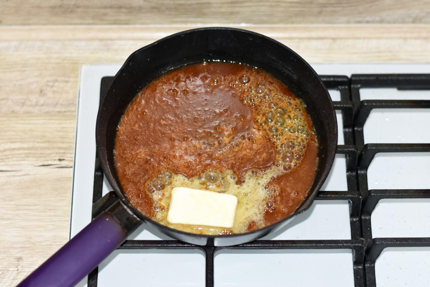 Шаг 5 приготовления Как карамелизовать яблоки для пирога