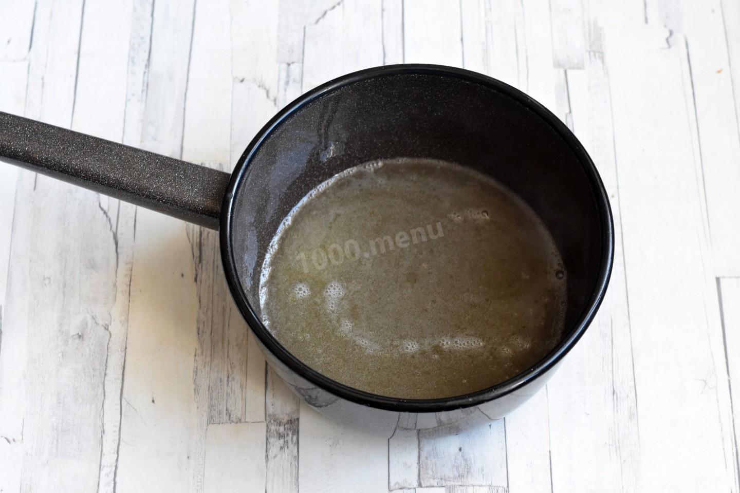 Шаг 13 приготовления Пирожное с клубникой