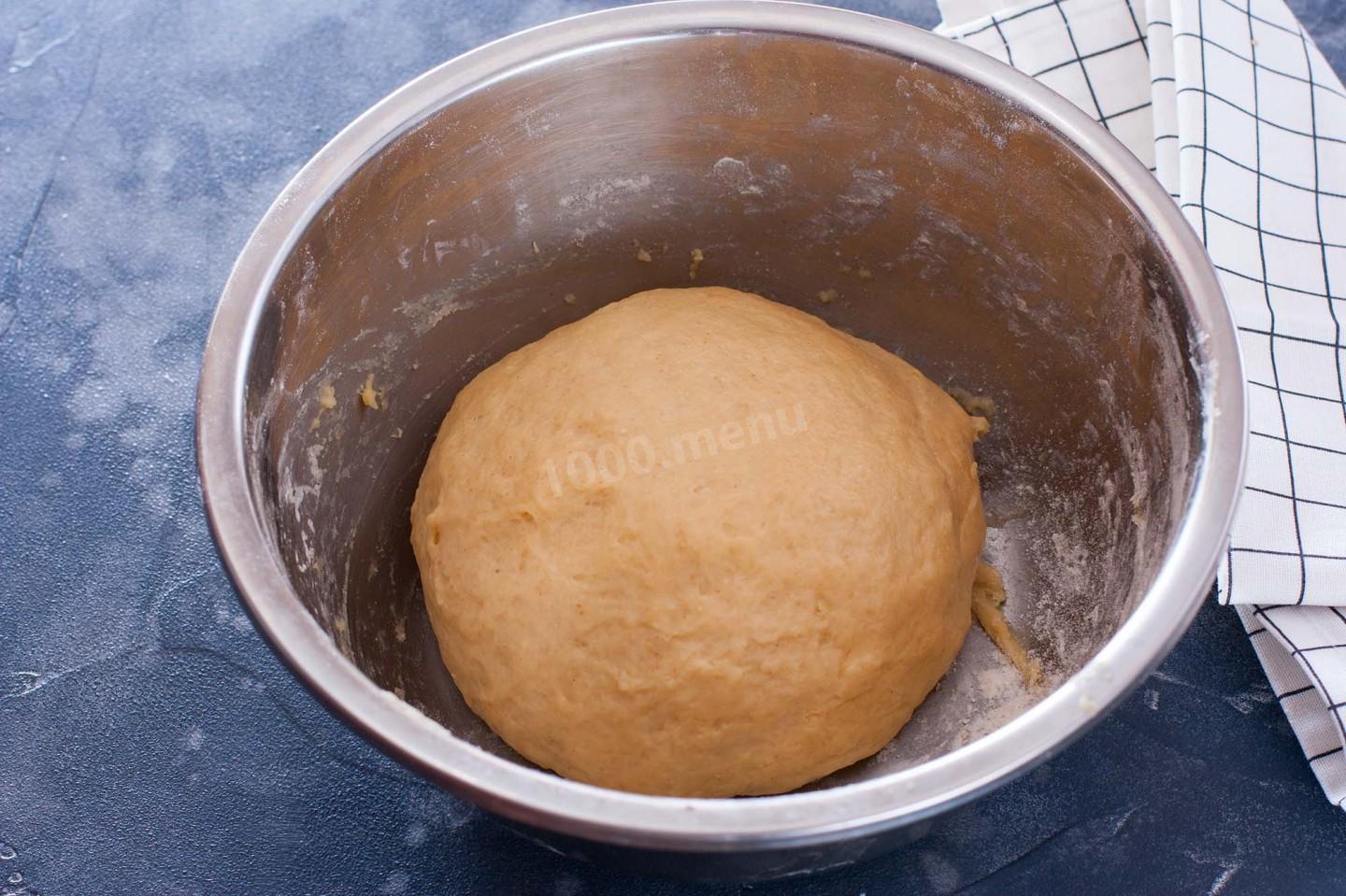 Шаг 9 приготовления Курник классический с курицей и картошкой и блинами