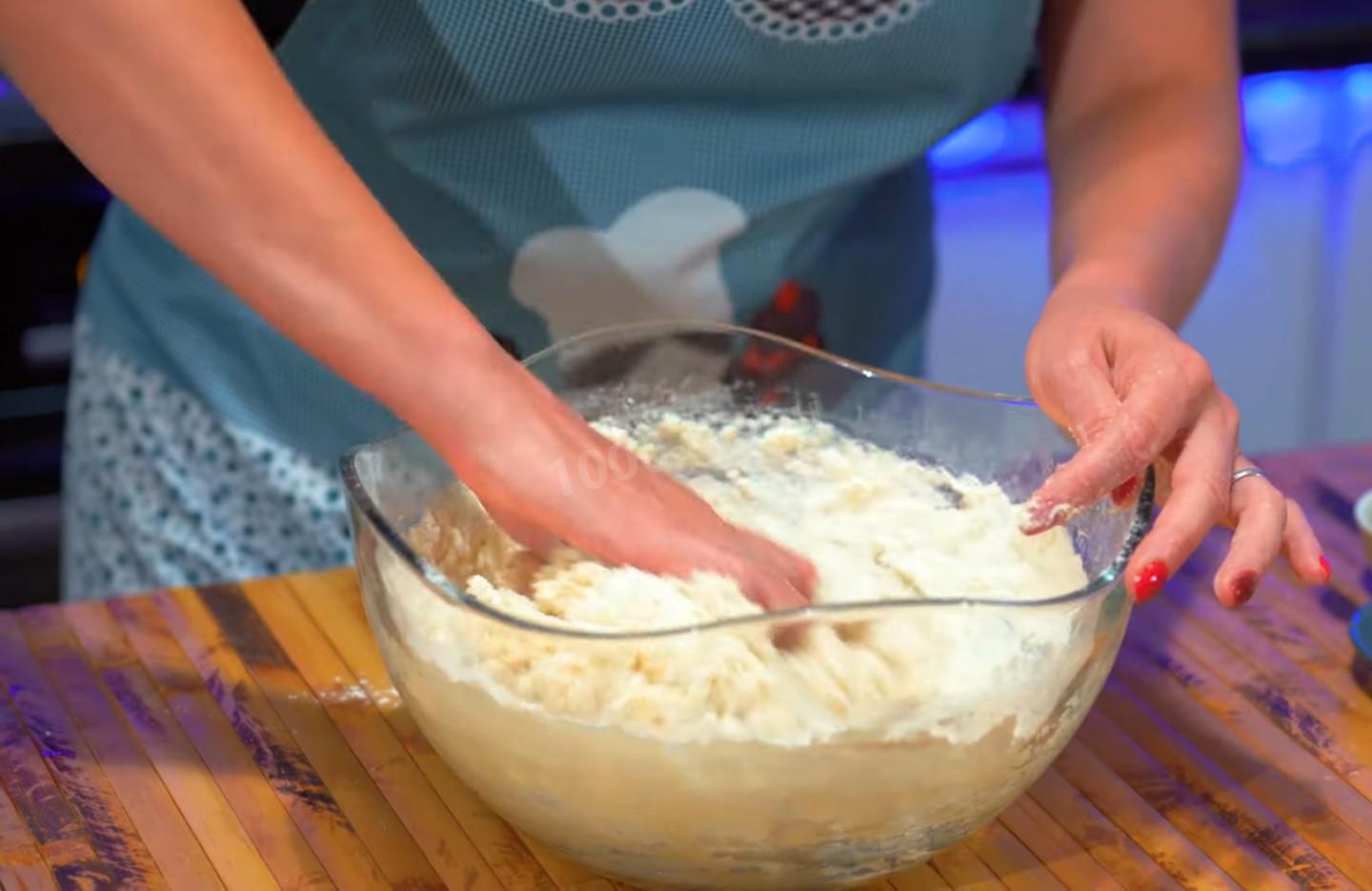 Шаг 14 приготовления Пирожки с капустой мясом в духовке