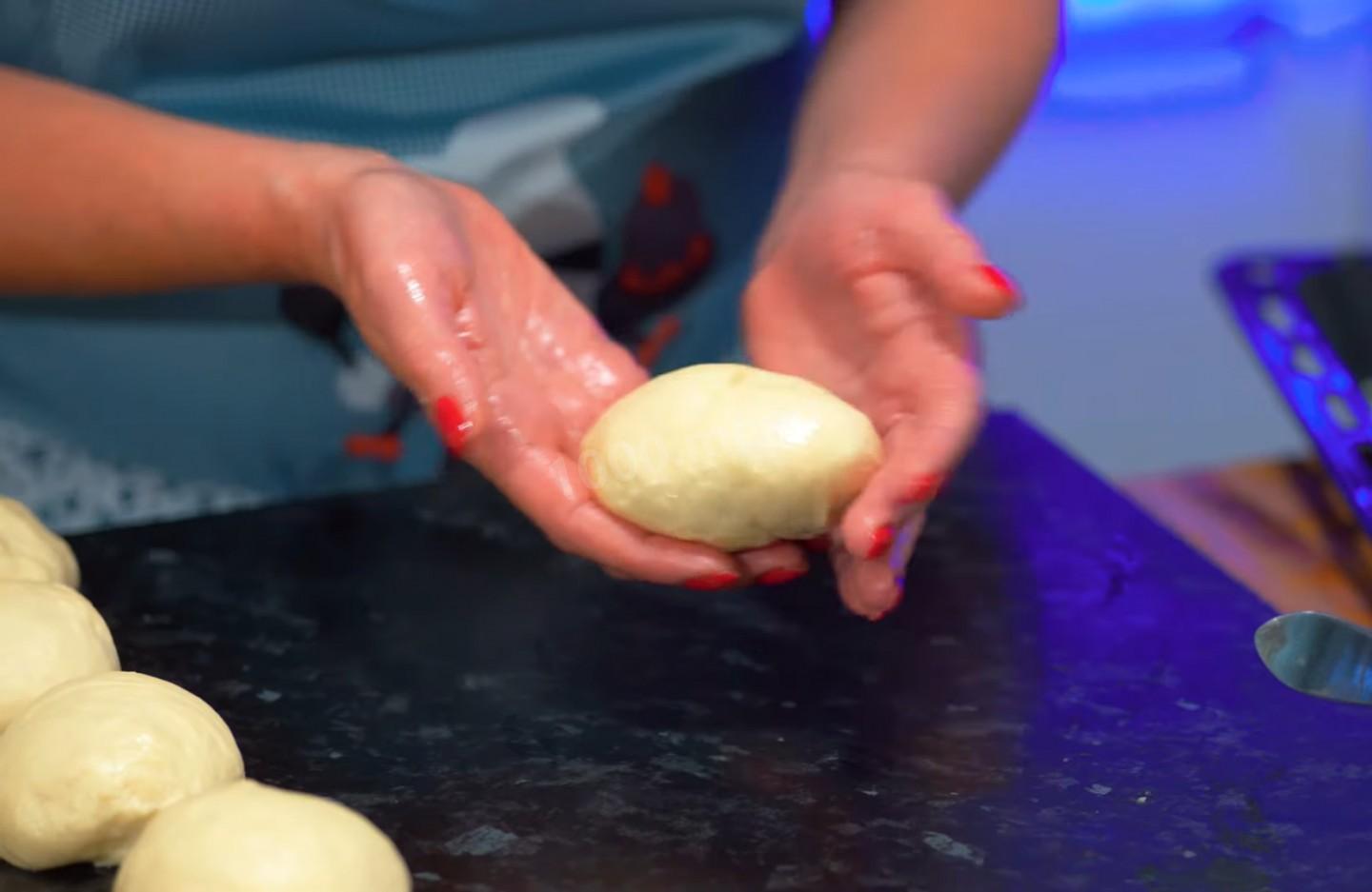 Шаг 33 приготовления Пирожки с капустой мясом в духовке
