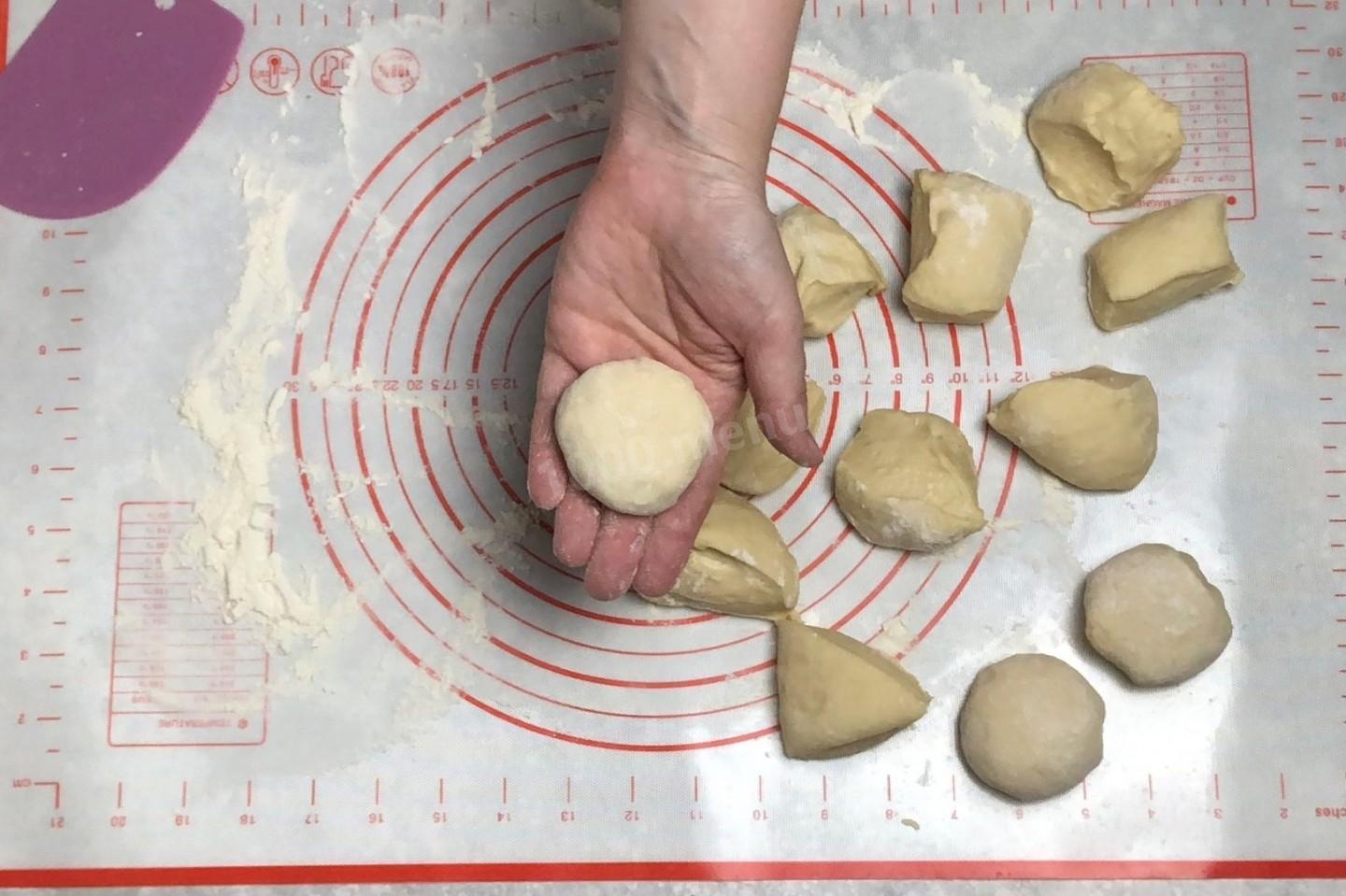 Шаг 18 приготовления Пирожки с рисом и яйцом в духовке