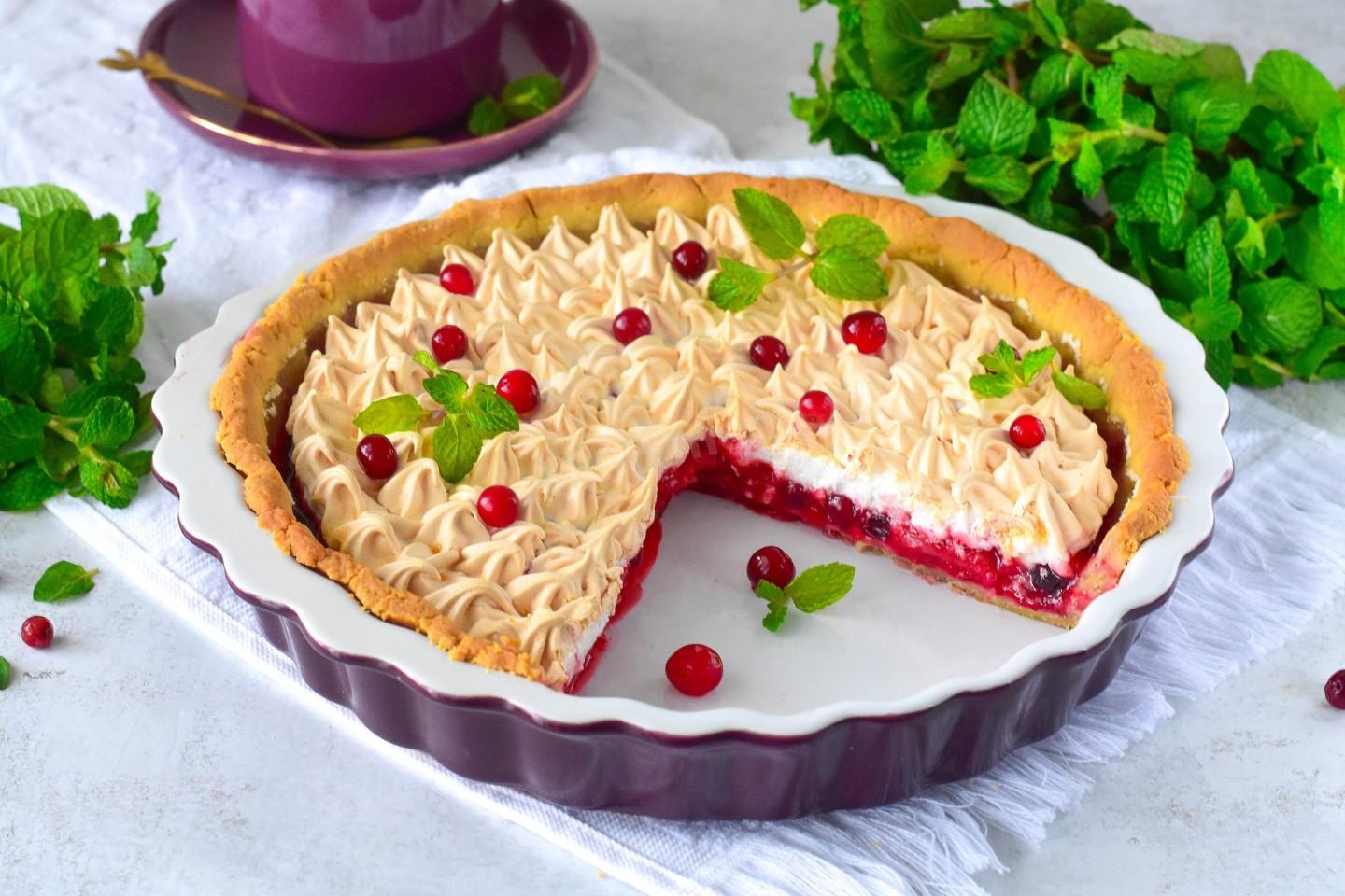 Шаг 17 приготовления Пирог с клюквой