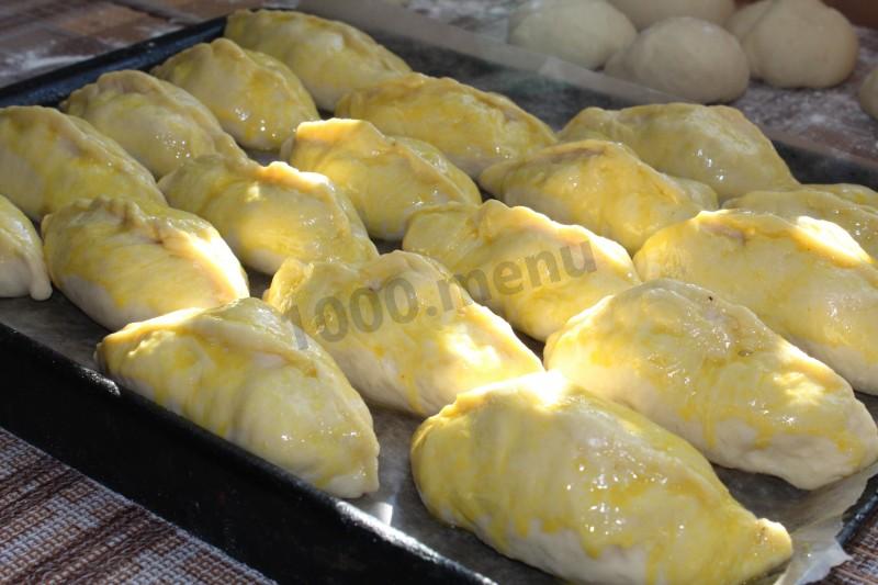 Шаг 25 приготовления Дрожжевые пирожки с ягодами в духовке