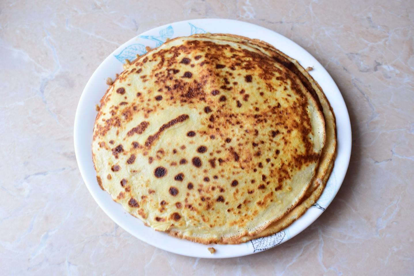 Шаг 6 приготовления Блинчики с начинкой из яблок и корицей
