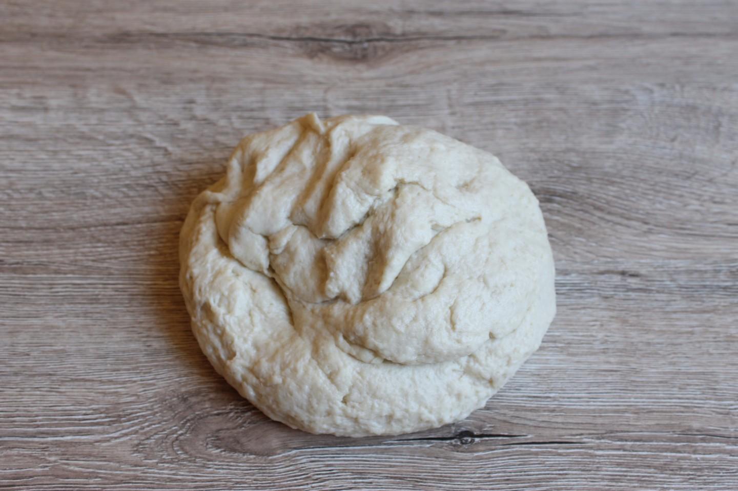 Шаг 6 приготовления Пирог с мясом в духовке из дрожжевого теста