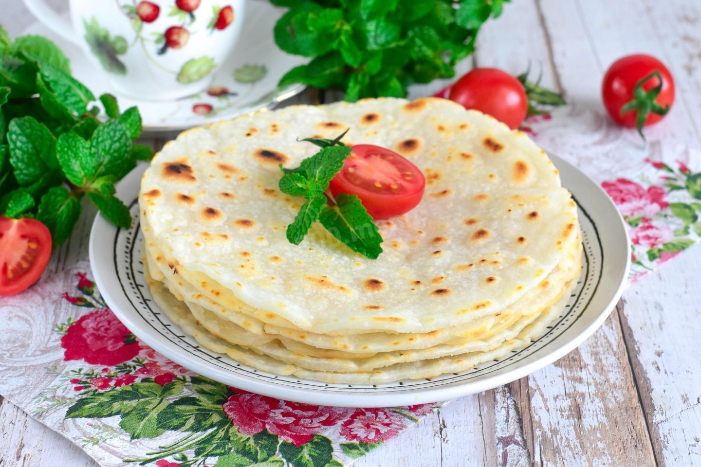 Шаг 11 приготовления Лепешки из рисовой муки без яиц на сковороде