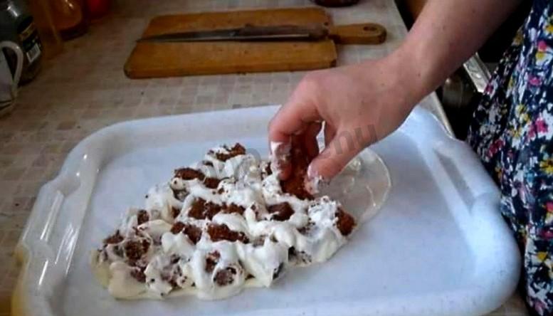 Шаг 4 приготовления Торт Рыба из мастики
