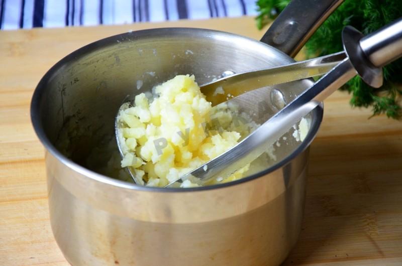 Шаг 6 приготовления Пирожки с картошкой и грибами