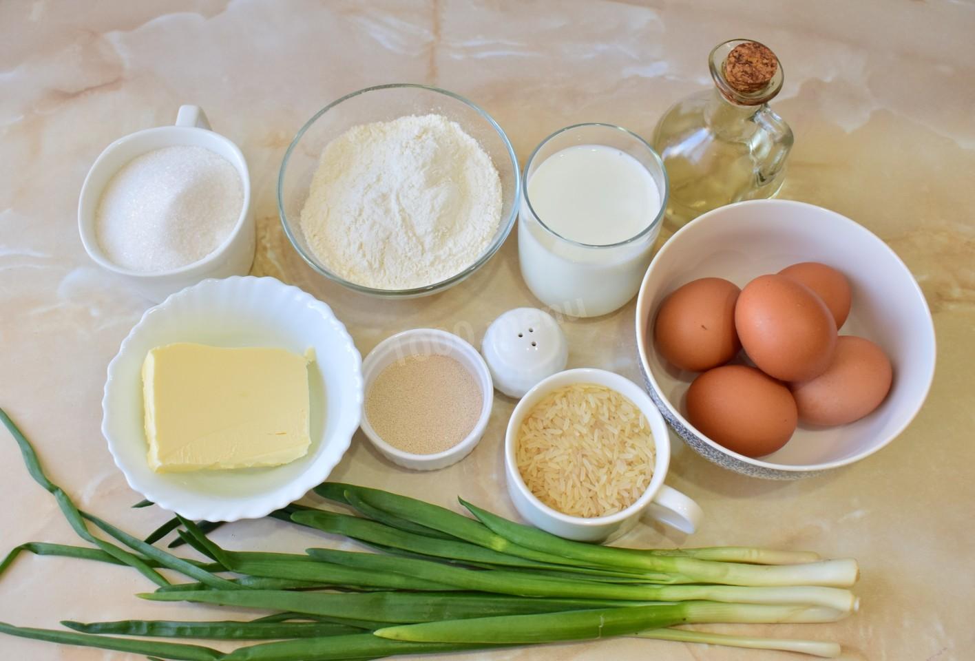 Шаг 1 приготовления Пирог с рисом и яйцом в духовке