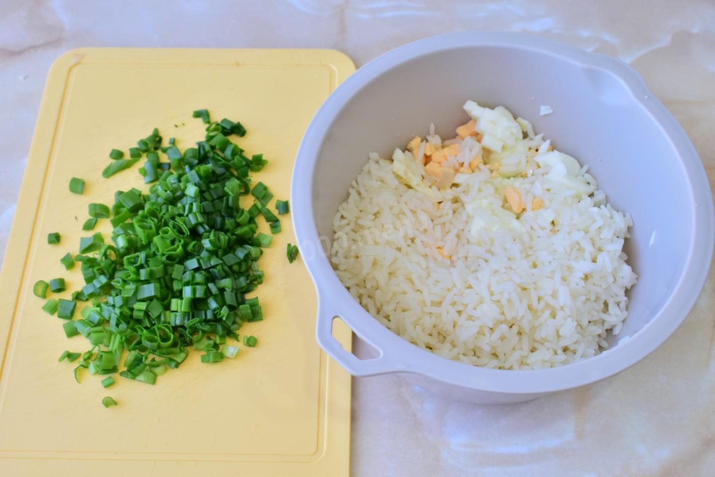 Шаг 8 приготовления Пирог с рисом и яйцом в духовке