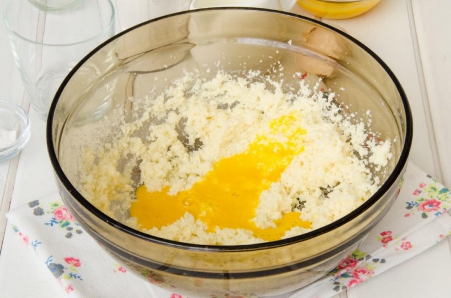 Шаг 5 приготовления Коржики молочные из детства