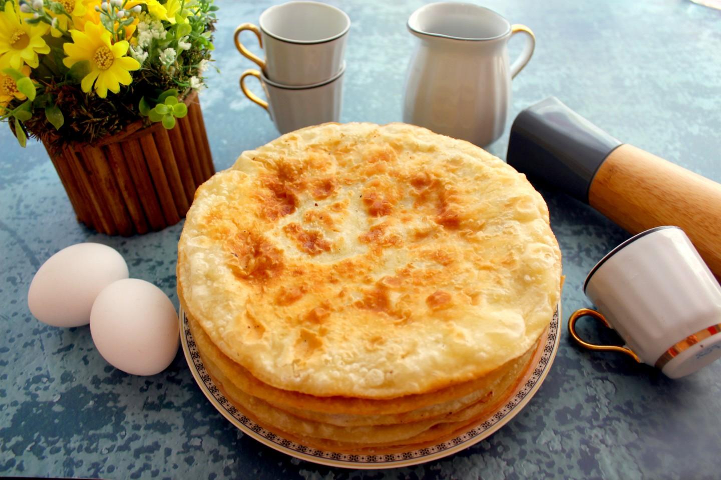 Обложка рецепта Лепешки с мясом на сковороде