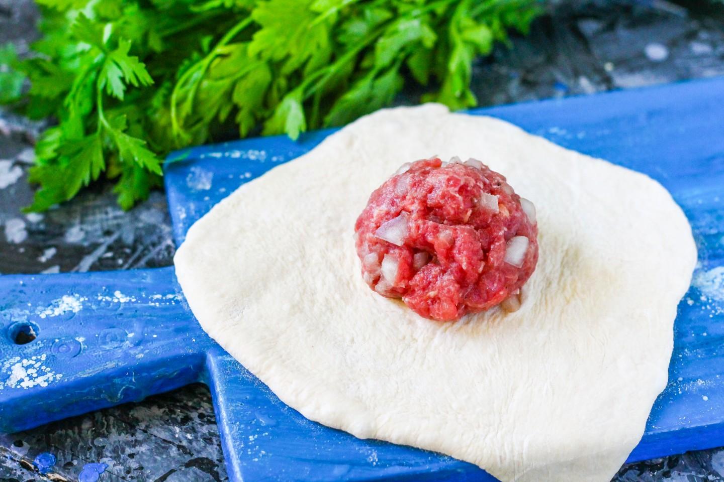 Шаг 7 приготовления Беляши татарские с мясом
