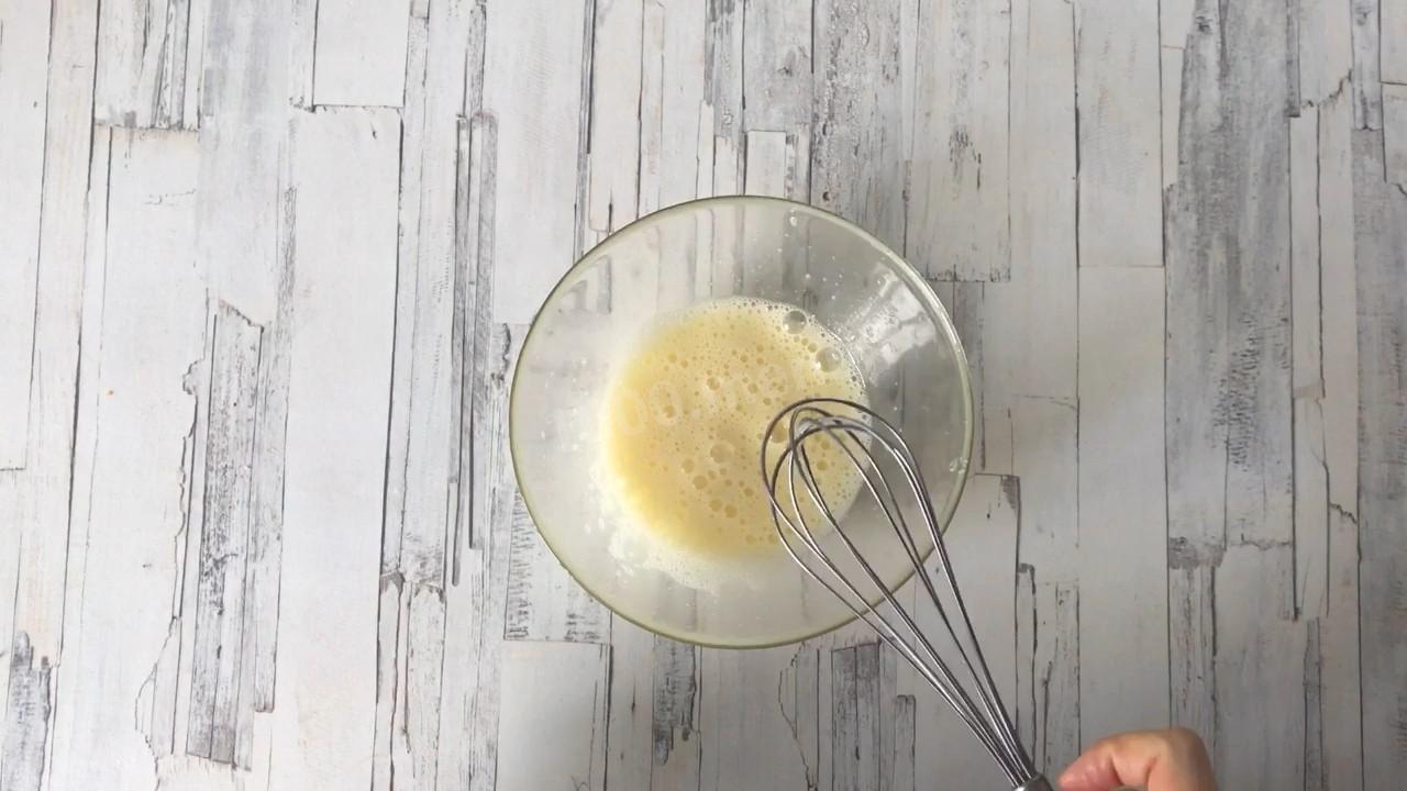 Шаг 3 приготовления Морковные оладьи