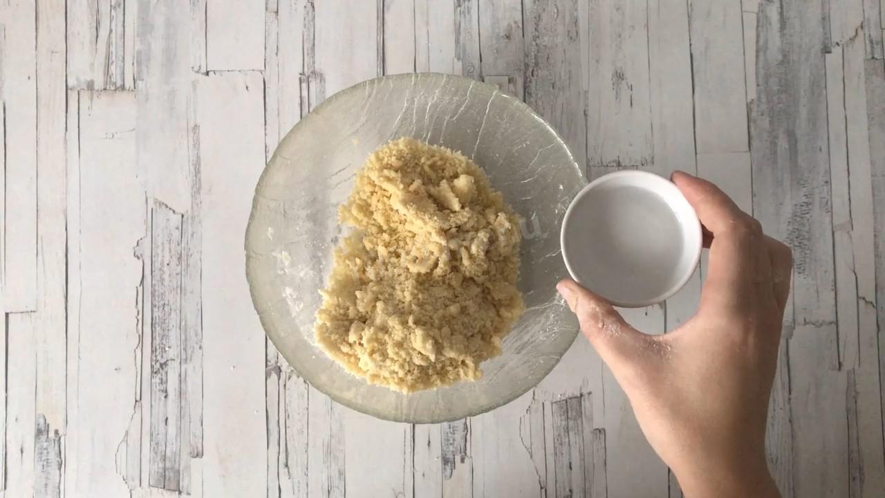 Шаг 4 приготовления Песочный вишневый пирог