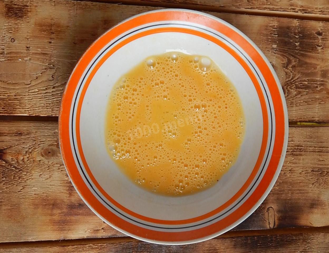 Шаг 3 приготовления Манники из манки на сковороде