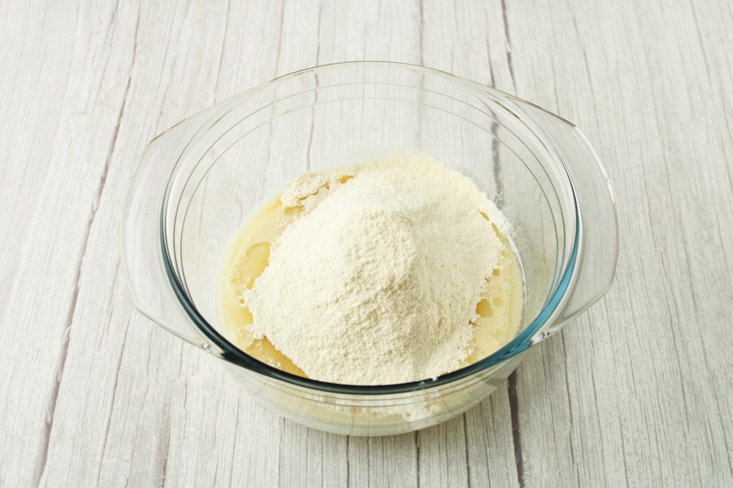Шаг 8 приготовления Открытые пирожки с мясом в духовке