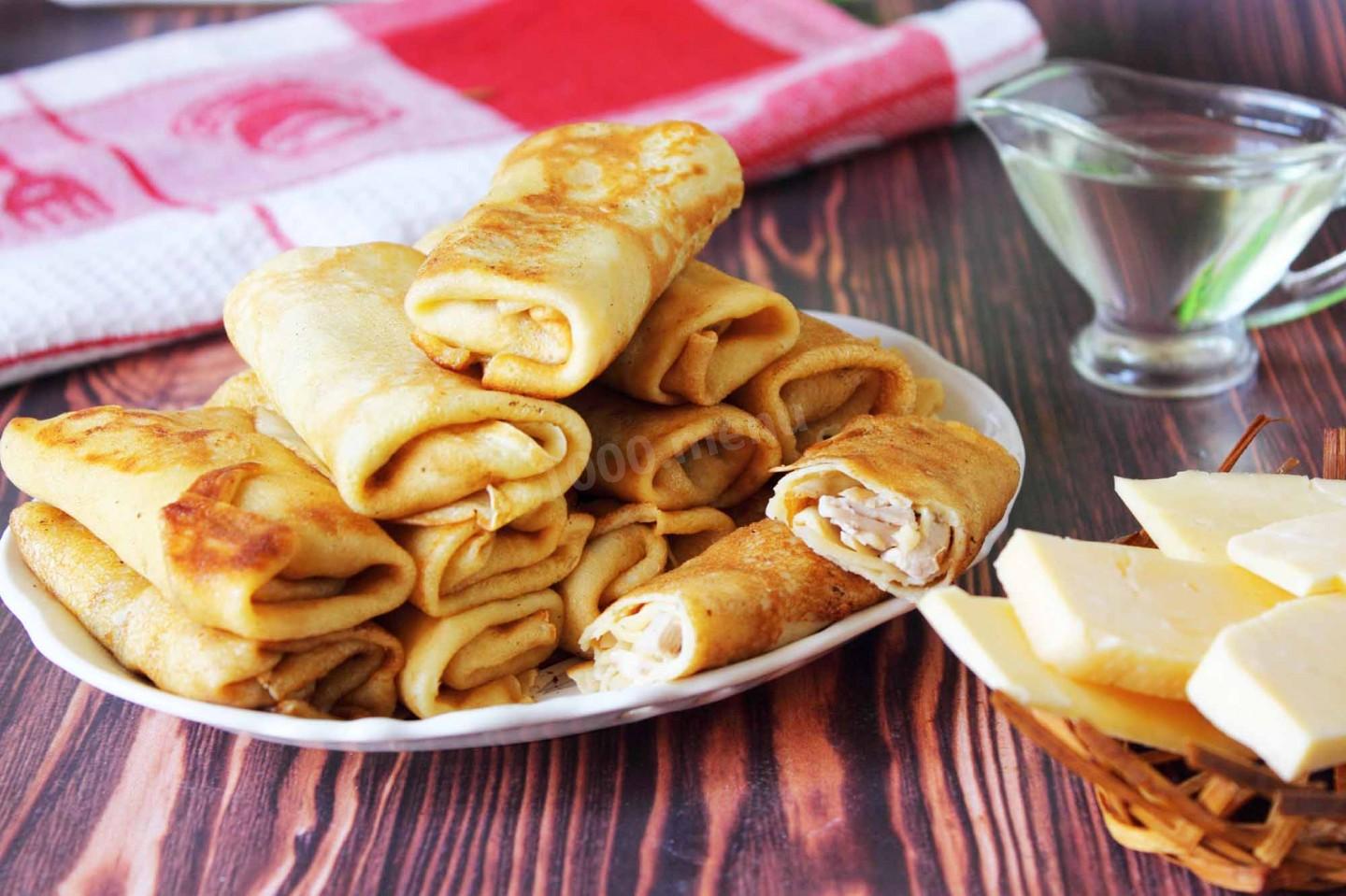 Обложка рецепта Блины с курицей грибами и сыром