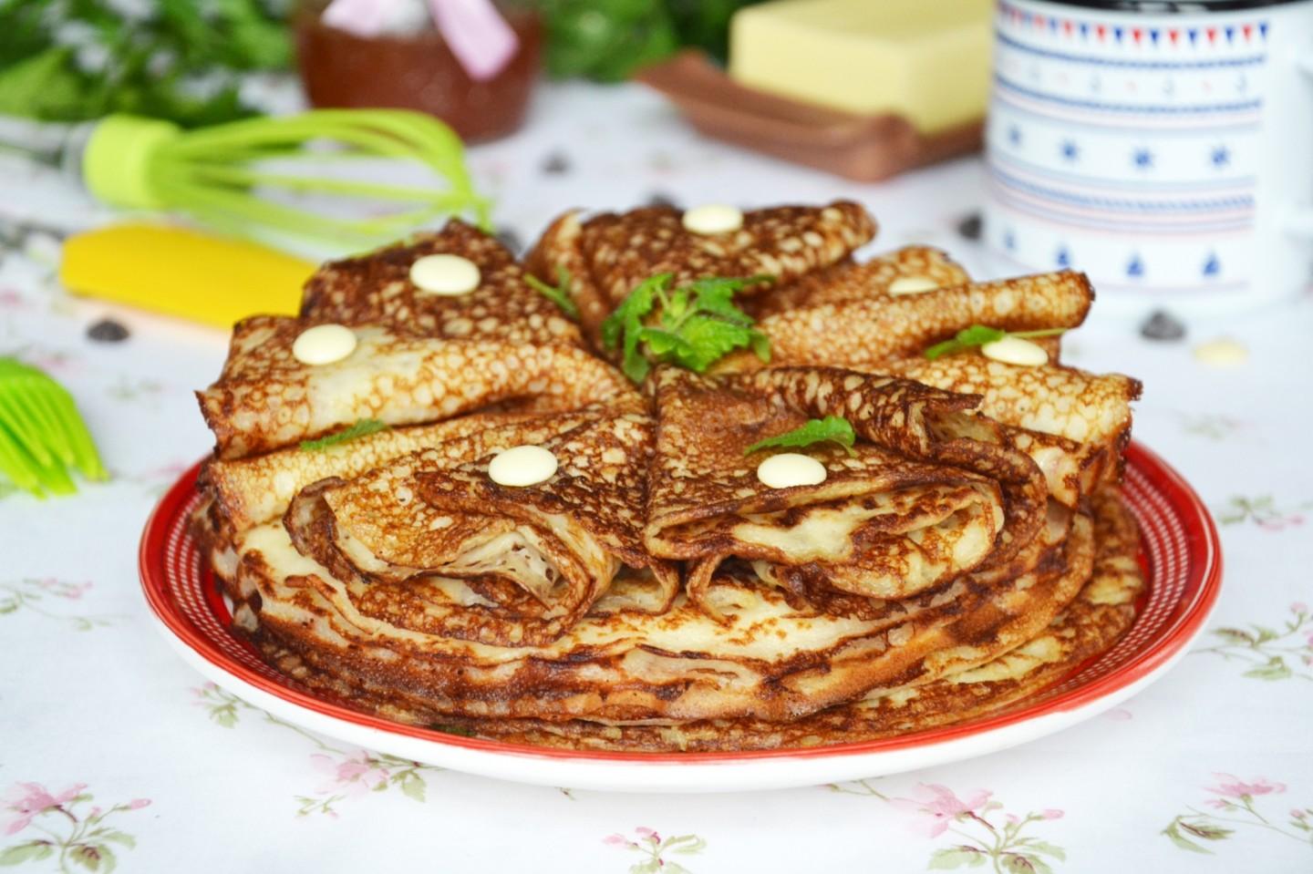 Обложка рецепта Блины на кислом молоке с дырочками