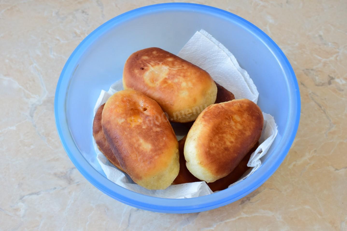 Шаг 14 приготовления Жареные пирожки как пух