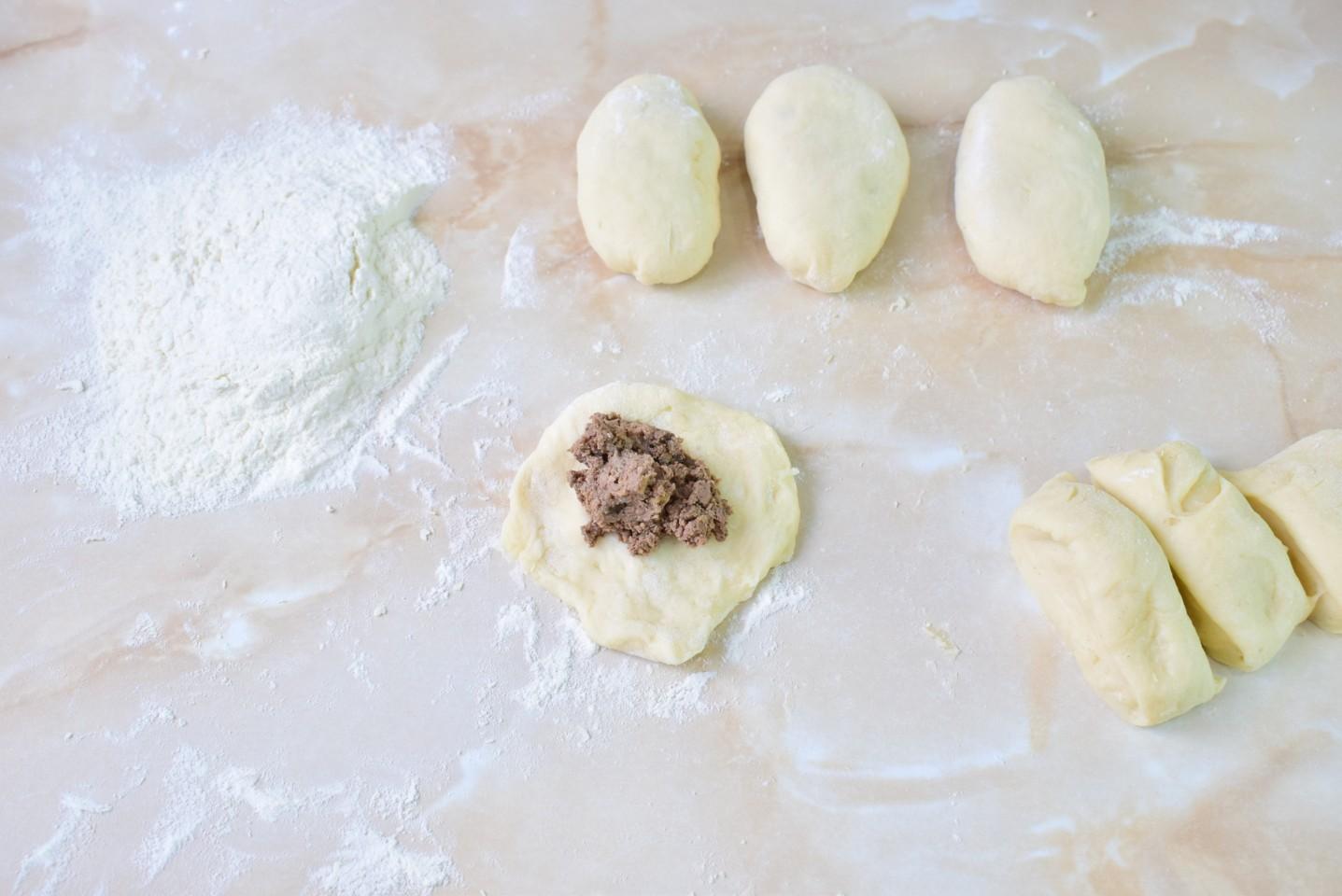 Шаг 10 приготовления Пирожки с куриной печенью