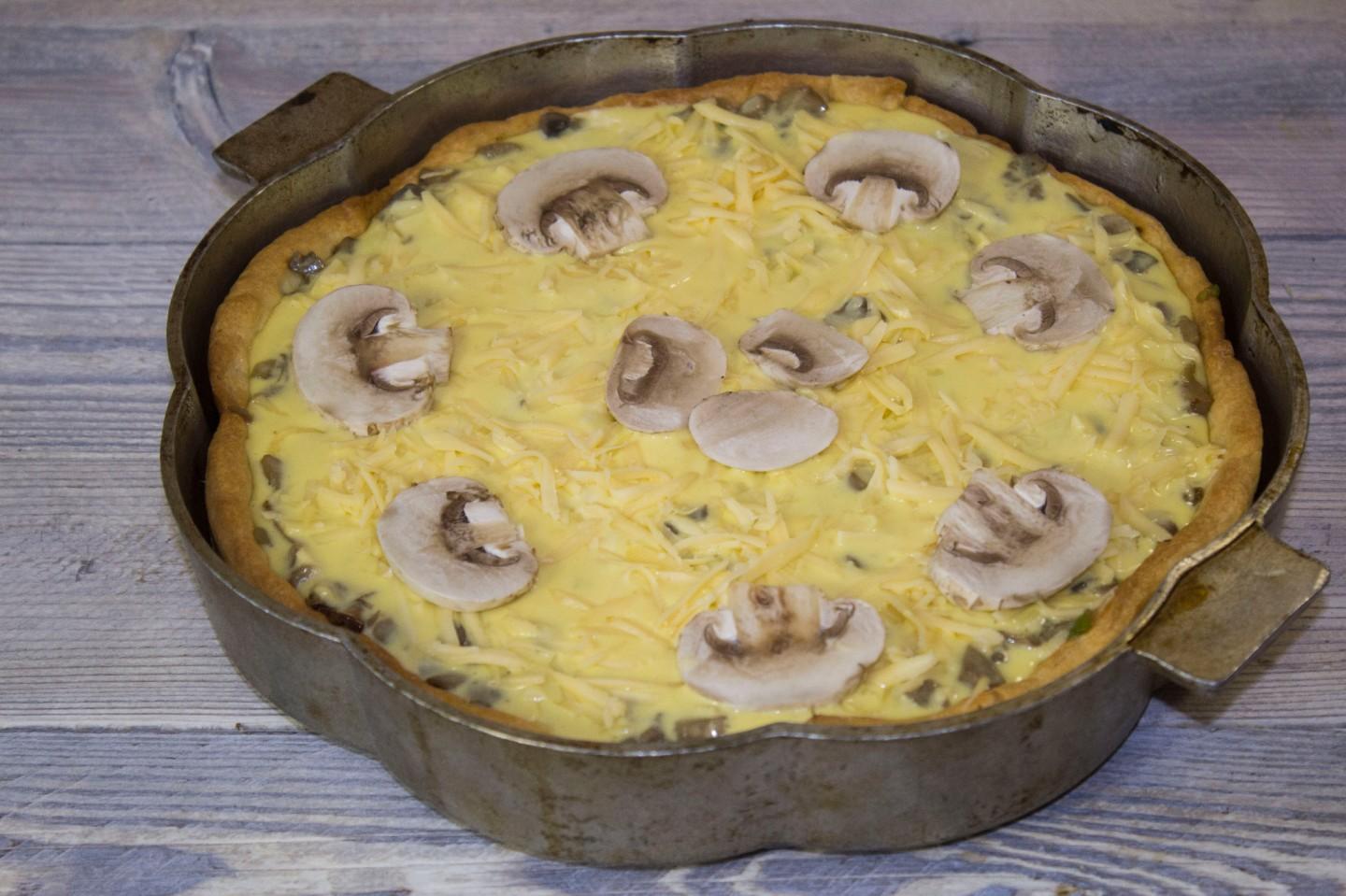 Шаг 22 приготовления Пирог с грибами и сыром